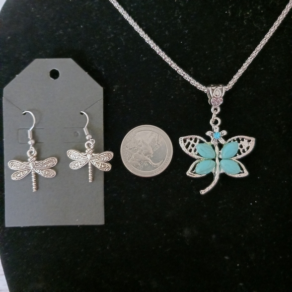 2 item-FAUX TURQUOISE DRAGONFLY GEMSTONE SILVERTONE NECKLACE & DRAGONFLY EARRING - Picture 4 of 10